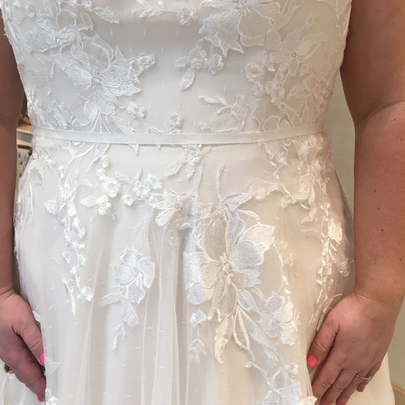 BHLDN Marceline Wedding Gown Size 18 (14W/16W) - Picture 3 of 10